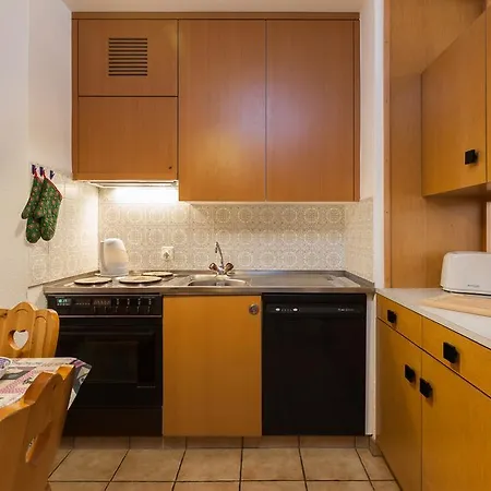 Apartment Chesa Derby 3