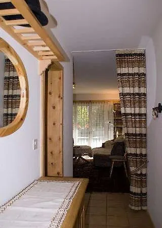 Chesa Derby 3 Apartment *